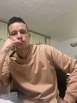 yequeal online show from March 13, 2025, 1:43 am