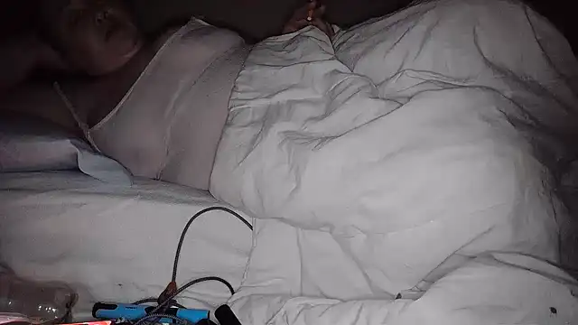 atlwebbie75 online show from February 22, 2026, 10:47 am