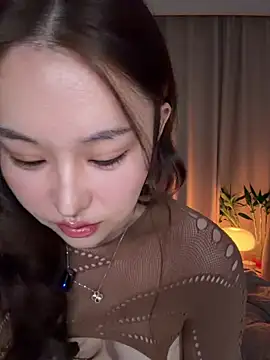 sphynx- - online show from November 25, 2025, 2:17 pm