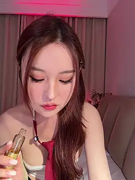 Snapshot of sphynx-_- chatting on May 22, 2026, 12:55 pm sphynx- - online show from May 22, 2026, 12:55 pm