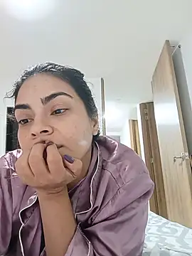 Ivanna2 online show from May 15, 2026, 10:50 pm