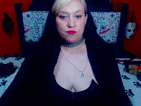 Snapshot of MATURE_Randy chatting on March 18, 2025, 8:26 pm MATURE Randy online show from March 18, 2025, 8:26 pm