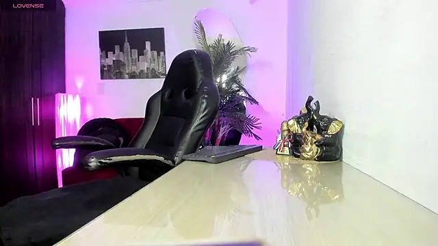 Amaia Bushida online show from October 9, 2025, 2:09 am