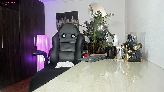 Snapshot of Amaia_Bushida chatting on February 3, 2026, 6:40 am Amaia Bushida online show from February 3, 2026, 6:40 am