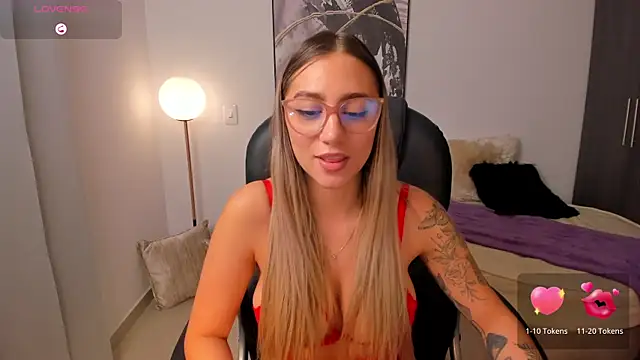 StacyConner online show from February 26, 2025, 4:47 am