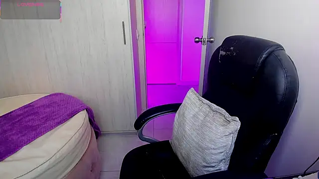 StacyConner online show from April 2, 2026, 10:18 pm