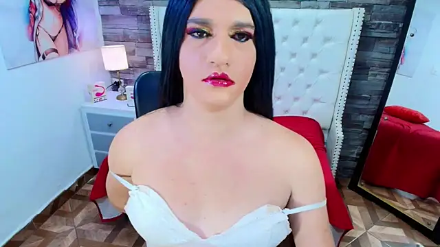 TRINY TS online show from April 8, 2026, 3:56 pm