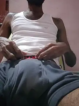 virgindesi92 online show from November 9, 2025, 4:05 pm