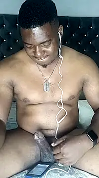 Snapshot of General62 chatting on February 3, 2025, 9:07 pm General62 online show from February 3, 2025, 9:07 pm