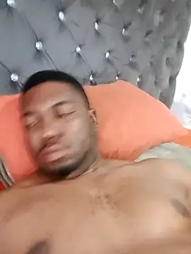 Snapshot of General62 chatting on October 10, 2025, 9:19 am General62 online show from October 10, 2025, 9:19 am