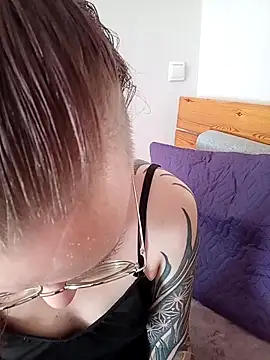 Aelita bb online show from April 2, 2026, 7:28 am