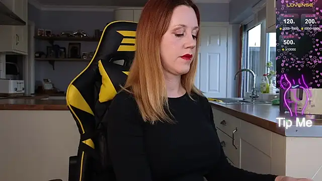 stripmequick online show from February 5, 2025, 2:16 pm