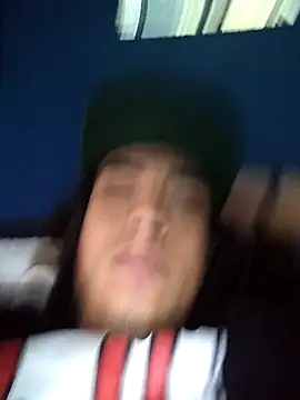 AlexAlejandro13 online show from March 3, 2026, 8:37 pm