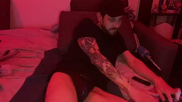 MadArzh online show from January 1, 2025, 12:44 pm