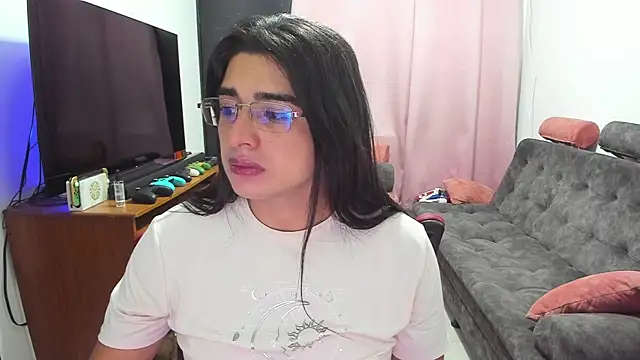 Khalifa Gold online show from March 2, 2025, 6:37 am