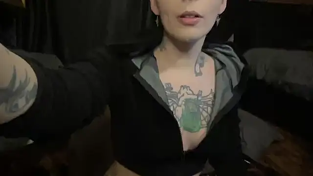 TeenyDoll online show from December 17, 2025, 2:39 am