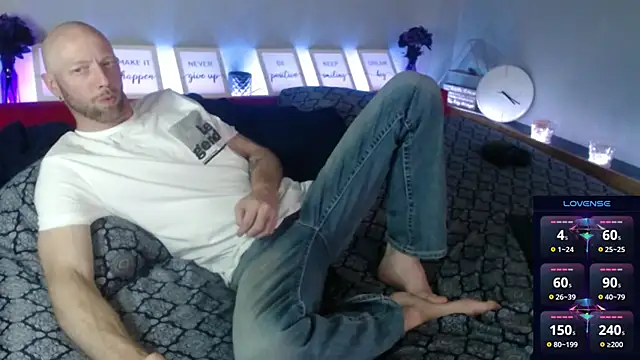 Snapshot of MaxRouger chatting on September 10, 2025, 3:50 am MaxRouger online show from September 10, 2025, 3:50 am