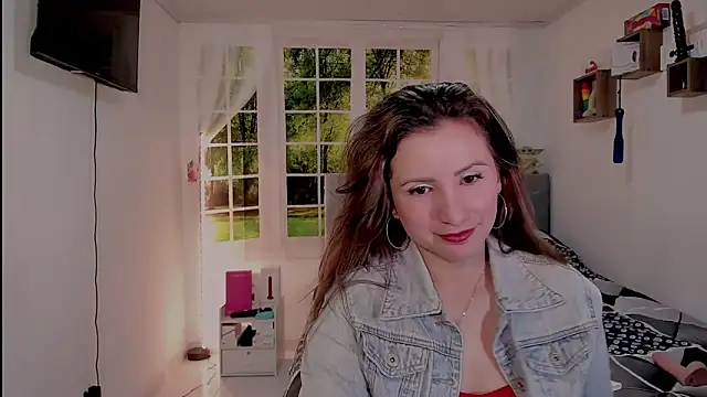 Snapshot of vanessabrown_ chatting on May 17, 2026, 2:46 pm vanessabrown online show from May 17, 2026, 2:46 pm
