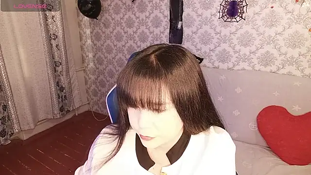 MissValday online show from October 31, 2025, 5:30 am