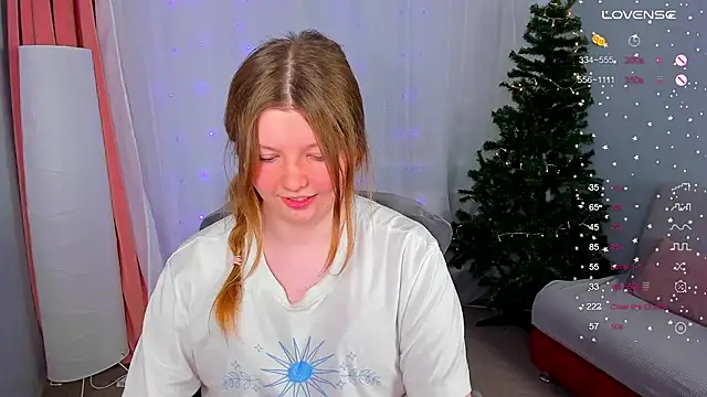 Snapshot of Vivian_cutie chatting on December 6, 2024, 6:39 pm Vivian cutie online show from December 6, 2024, 6:39 pm