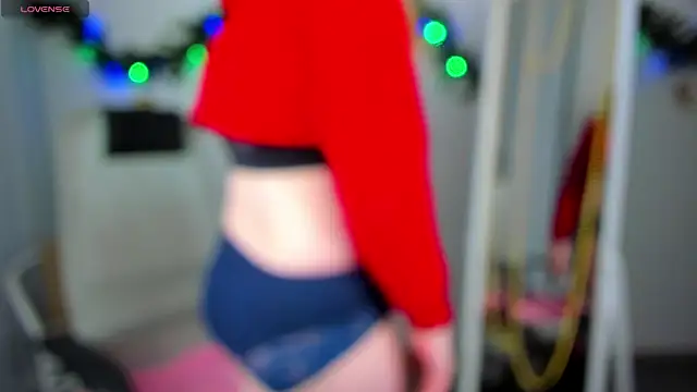 Snapshot of Vivian_cutie chatting on December 7, 2024, 10:34 am Vivian cutie online show from December 7, 2024, 10:34 am