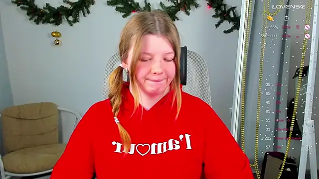 Snapshot of Vivian_cutie chatting on December 7, 2024, 1:40 pm Vivian cutie online show from December 7, 2024, 1:40 pm