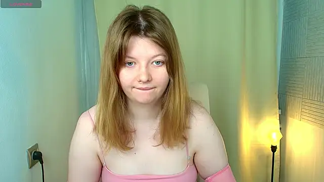 Snapshot of Vivian_cutie chatting on March 1, 2025, 10:34 am Vivian cutie online show from March 1, 2025, 10:34 am