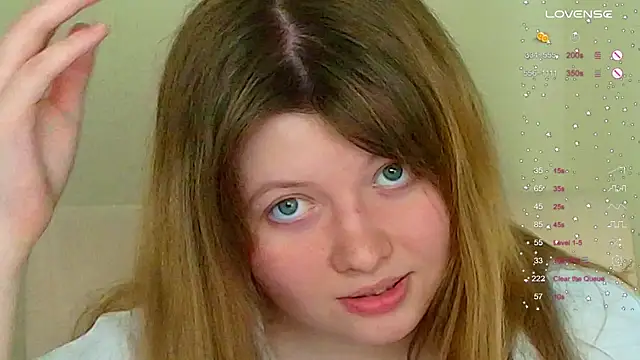 Snapshot of Vivian_cutie chatting on March 20, 2025, 3:36 pm Vivian cutie online show from March 20, 2025, 3:36 pm
