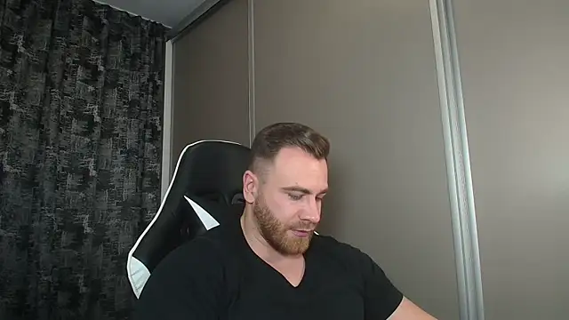 Thori92 online show from February 28, 2025, 8:28 pm