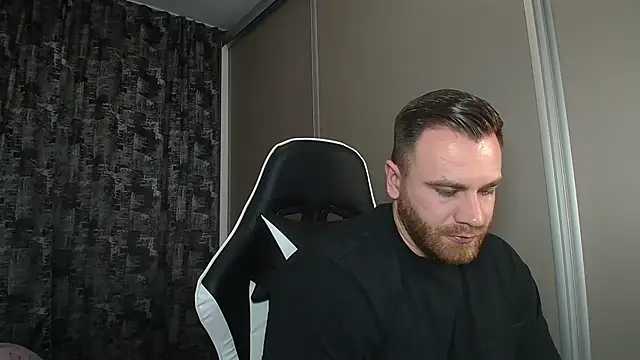 Thori92 online show from March 4, 2025, 8:38 pm