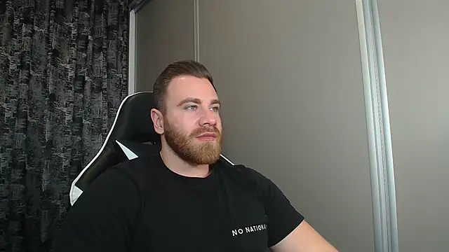 Thori92 online show from December 2, 2025, 3:07 pm