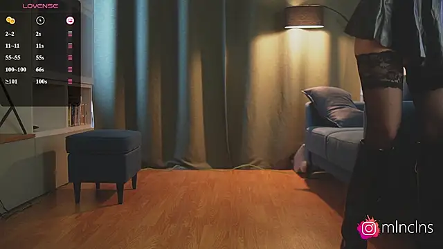 melanielwithu online show from April 24, 2026, 2:52 pm