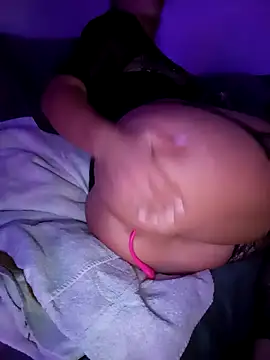 Snapshot of MilaRouche chatting on September 12, 2025, 9:04 pm MilaRouche online show from September 12, 2025, 9:04 pm