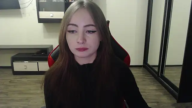 Laralianna online show from January 5, 2025, 1:35 am