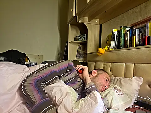 theSmallest-dick online show from September 18, 2025, 10:45 pm