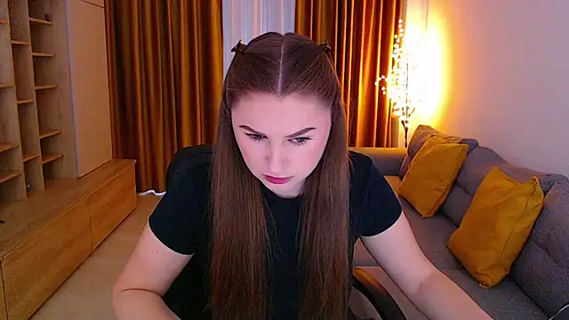  Mia Adams online show from April 15, 2026, 10:00 am