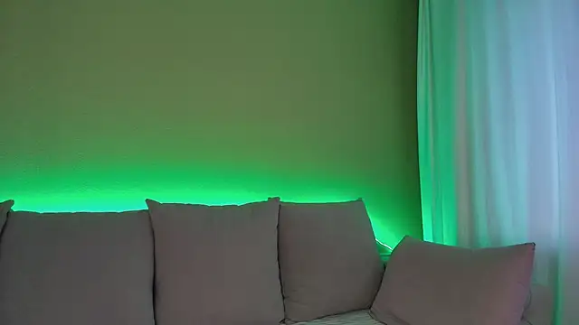 Snapshot of Cuddle_Cat chatting on February 27, 2026, 4:34 am Cuddle Cat online show from February 27, 2026, 4:34 am