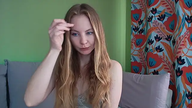 Snapshot of Cuddle_Cat chatting on March 27, 2026, 1:44 pm Cuddle Cat online show from March 27, 2026, 1:44 pm