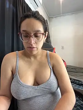 Ninnfa online show from October 4, 2025, 3:32 pm