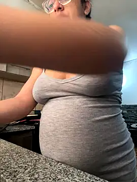 Ninnfa online show from November 14, 2025, 3:44 pm