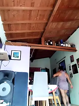 Monseratte21 online show from November 20, 2025, 3:23 pm