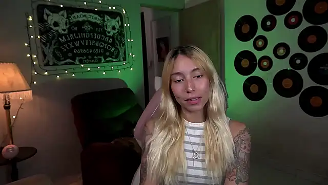 Saucy Jenn online show from March 15, 2025, 3:18 am