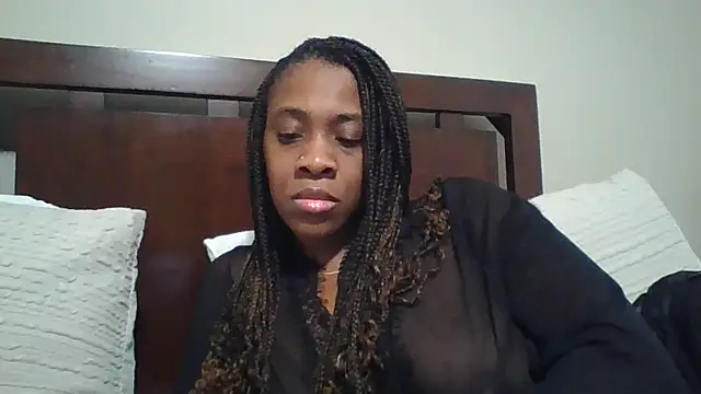 MsJuicy online show from December 21, 2025, 1:18 pm