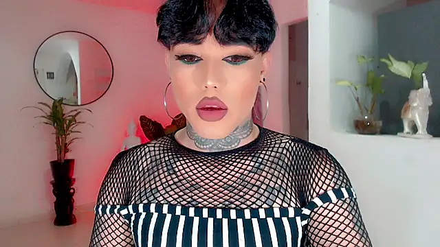 little star porn online show from September 24, 2025, 5:00 am