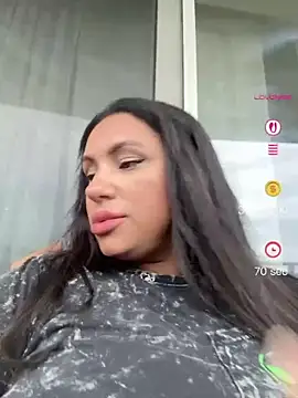 Snapshot of MeghanXO chatting on July 4, 2026, 2:23 pm MeghanXO online show from July 4, 2026, 2:23 pm
