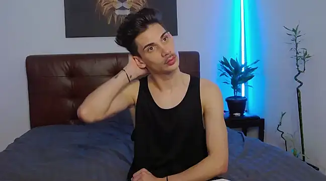 Snapshot of DanielCrush1 chatting on January 11, 2025, 2:36 pm DanielCrush1 online show from January 11, 2025, 2:36 pm