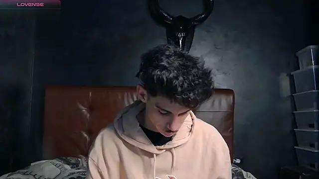 DanielCrush1 online show from February 7, 2026, 7:45 am