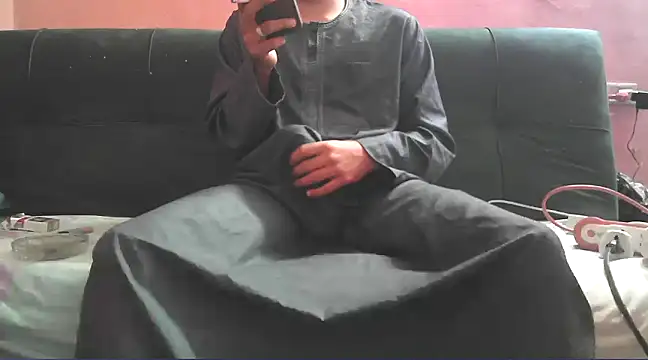 foxsanSs online show from February 27, 2025, 5:34 am