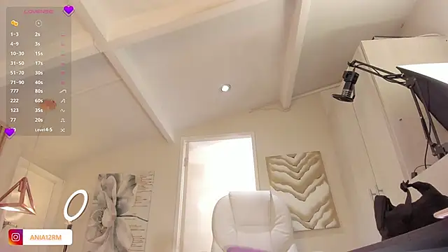 catalinasaiz online show from January 9, 2026, 3:04 pm