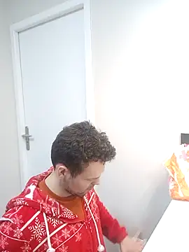 antoinepassion online show from February 23, 2025, 5:29 pm